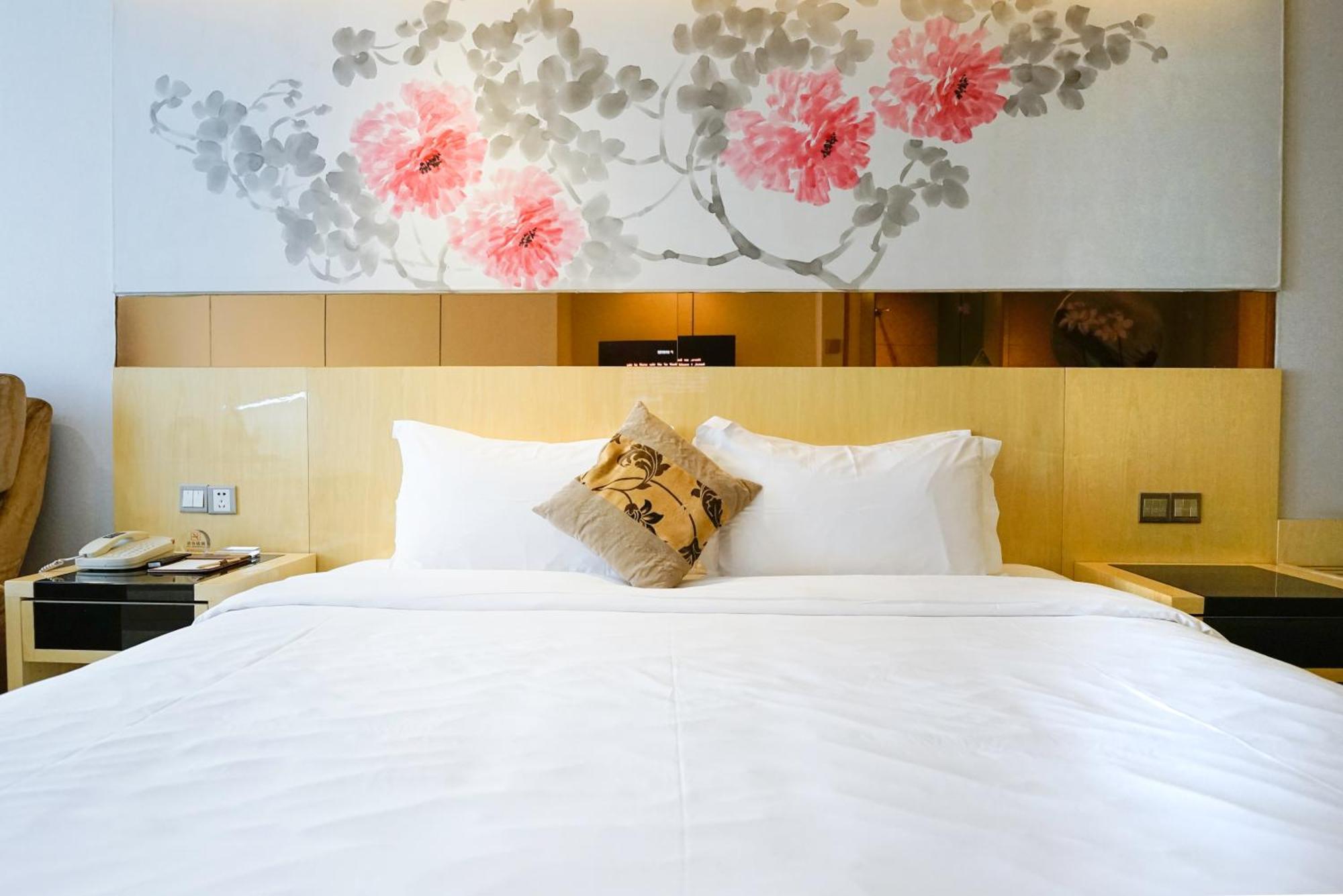 Paco Hotel Beijing Road Pedestrian Street Tuanyida Metro Canton Esterno foto